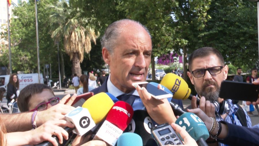 Camps acusa a Ximo Puig de ‘utilizar’ la Abogacía de la Generalitat contra él