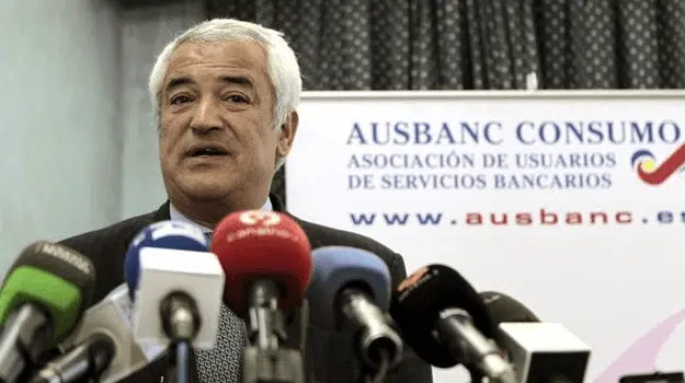 El BBVA retira la acusación contra Ausbanc