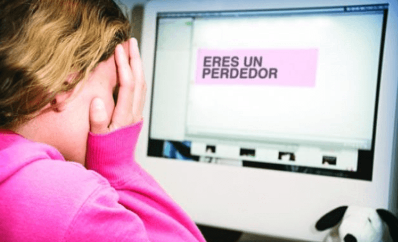 7 de cada 10 jóvenes en España han sufrido violencia ‘online’ en su infancia