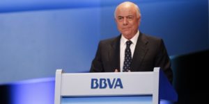 El expresidente del BBVA, Francisco González, podría tener las horas contadas para verse imputado