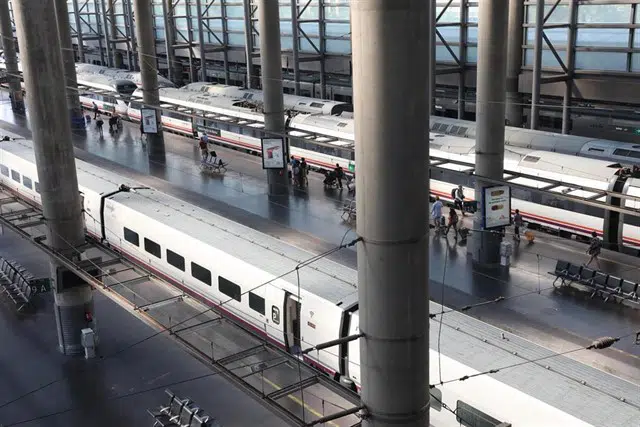 Renfe cancela unos 360 trenes este fin de semana de ‘operación retorno’ ante los paros de CGT