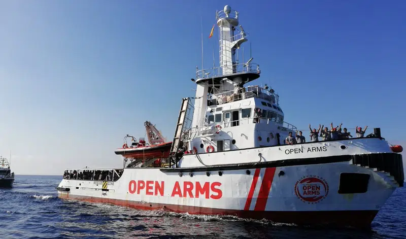 La Fiscalía italiana ordena la incautación del ‘Open Arms’ y el desembarco de los migrantes