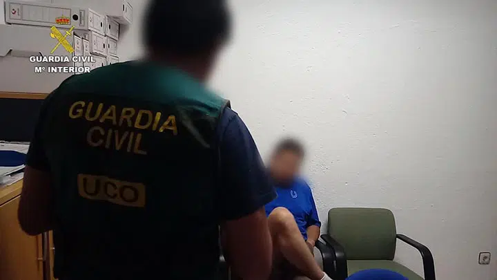 Detenido un peruano acusado de violar a su hija durante al menos 4 años