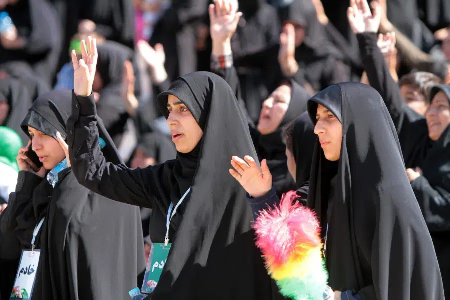 Irán mantiene el veto a las mujeres en los estadios pese a la polémica tras la muerte de una joven que se inmoló
