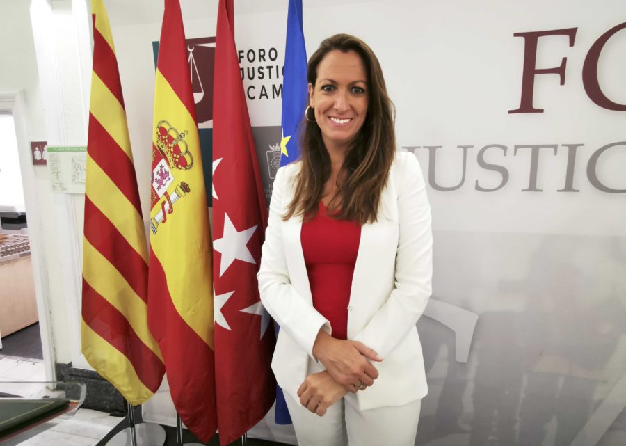 María Eugenia Gay, decana del ICAB, apuesta por cumplir con la Ley del Registro Horario