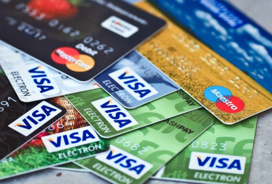Economía obligará a los bancos a tener más transparencia en la comercialización de créditos “revolving”