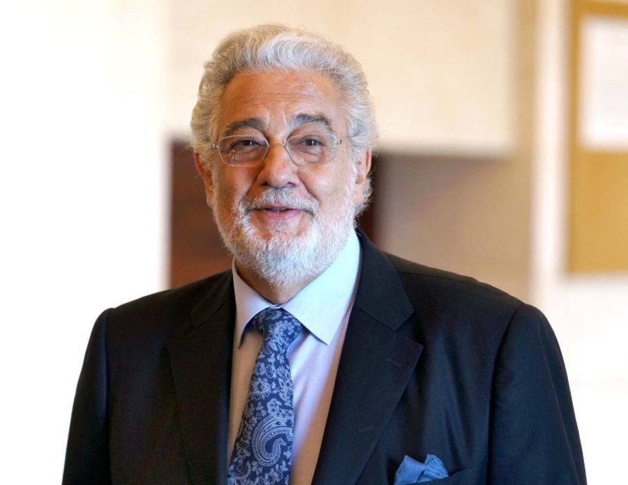 Plácido Domingo: Acusado, juzgado, sentenciado y condenado en un solo acto