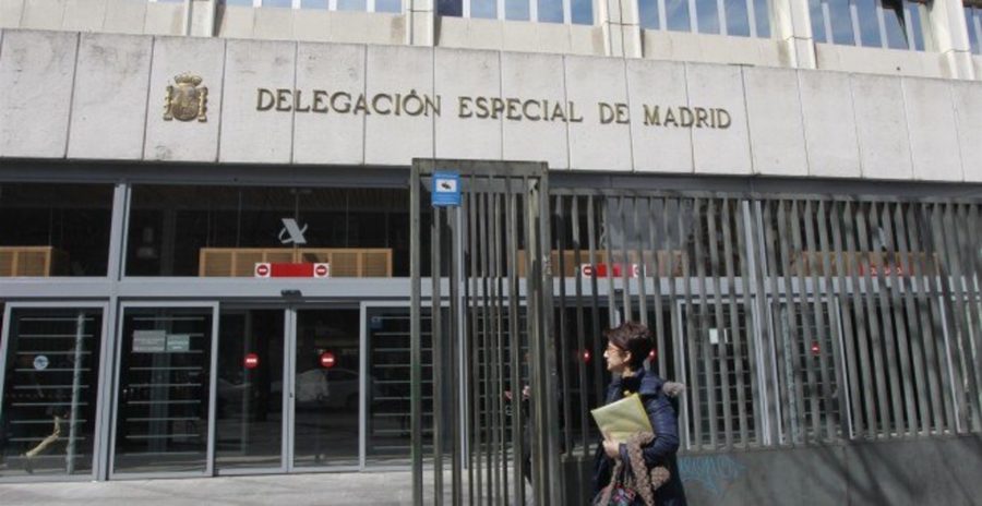 Los trienios de los trabajadores fijos discontinuos de la AEAT deben calcularse sobre toda la duración de la relación laboral