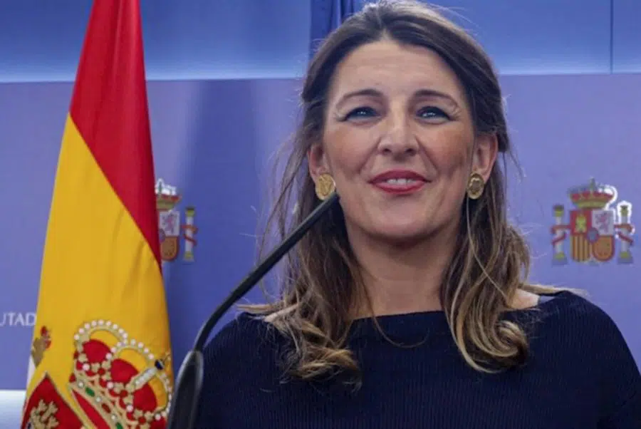 La ministra de Trabajo, por Unidas Podemos, propone sustituir patria por «matria»