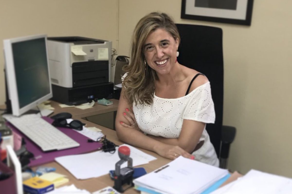Escarlata Gutiérrez, una fiscal divulgadora de su profesión y de la ley que reina en redes
