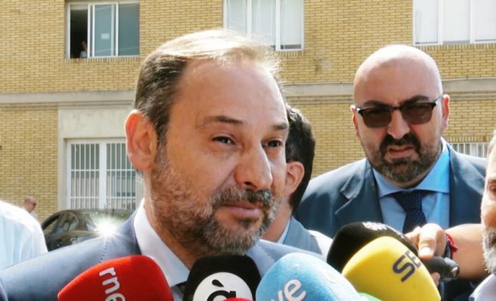 Koldo García Izaguirre, la mano derecha de Ábalos, centro de una querella de Vox por su papel en el "Delcygate"