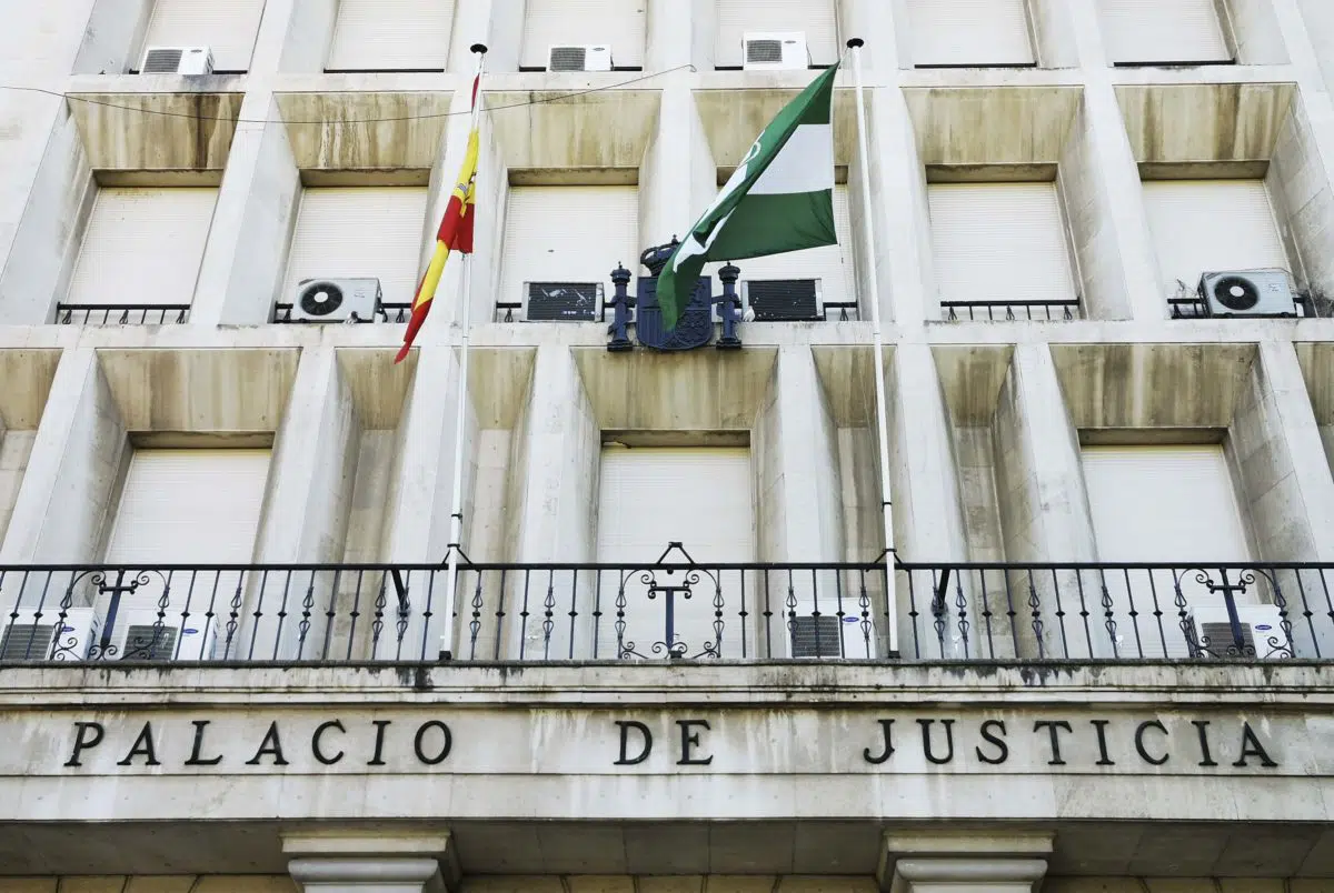 Un juez de Sevilla declara fija a una interina de la Consejería de Educación y califica su despido como improcedente, tras  la sentencia del TJUE