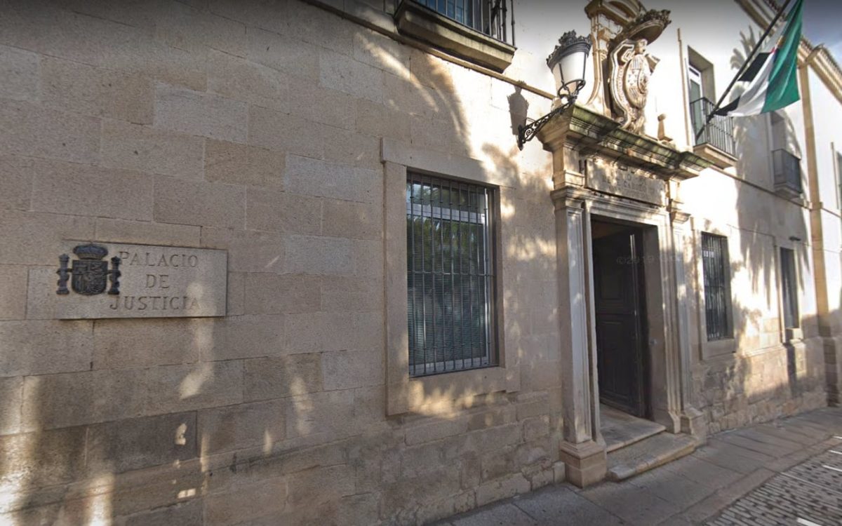 El TSJ de Extremadura confirma cinco años y medio prisión para un procurador que se quedó con 1,5 millones de sus clientes
