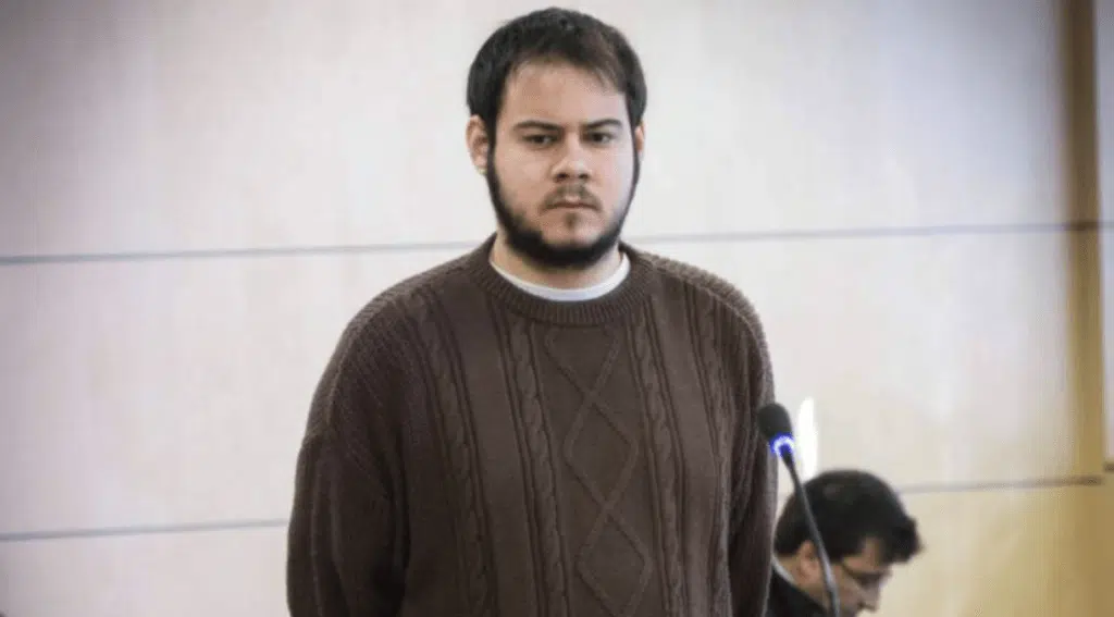 Condenado a seis meses de prisión el rapero Pablo Hasel por agredir a un periodista