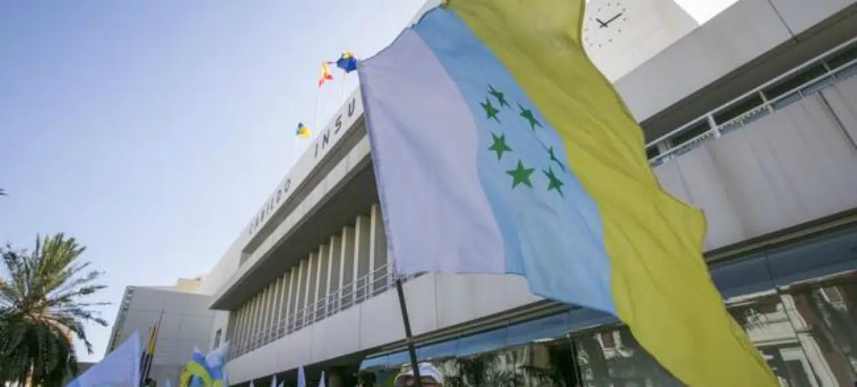El Supremo establece que no pueden utilizarse banderas no oficiales en el exterior de edificios públicos