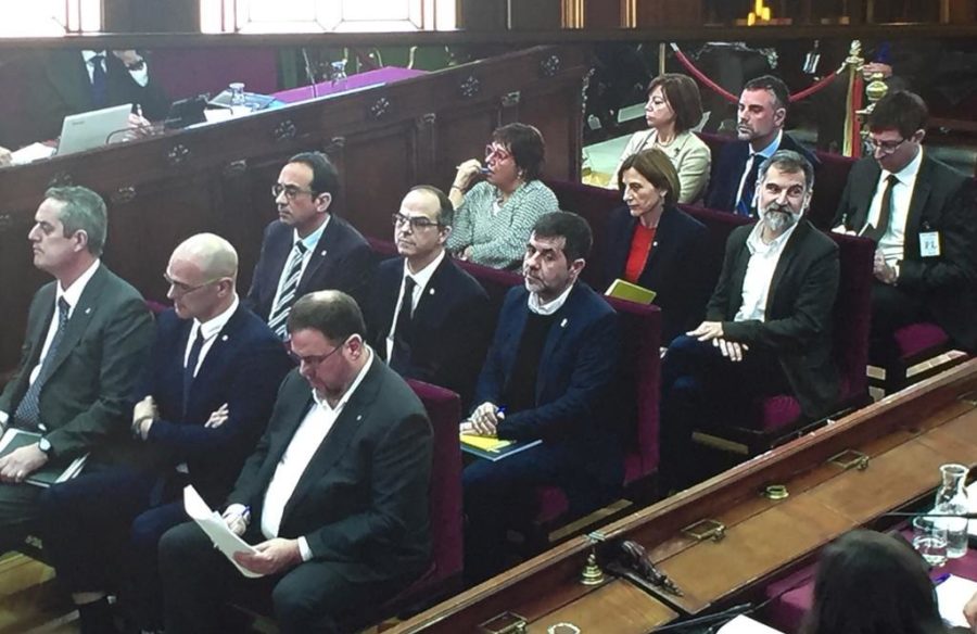 El Constitucional rechaza suspender las penas de prisión de los condenados por el procés