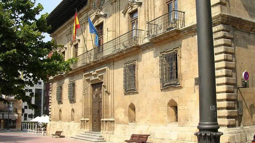 El TSJA confirma la condena a la Ópera de Oviedo por no tener en nómina a los 76 coristas