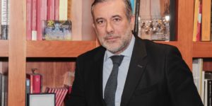 Enrique López: "Si ocupan el domicilio en donde vives es un delito de allanamiento de morada y la expulsión debe ser inmediata"