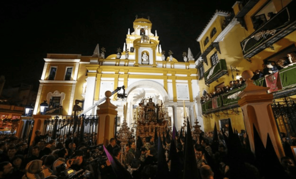 Proponen juzgar a 15 personas por los incidentes de la ‘Madrugá’ de Sevilla de 2017