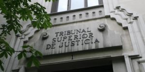 El Colegio de Abogados de Alcalá de Henares pierde la batalla judicial contra el CGAE por el coste de los correos corporativos