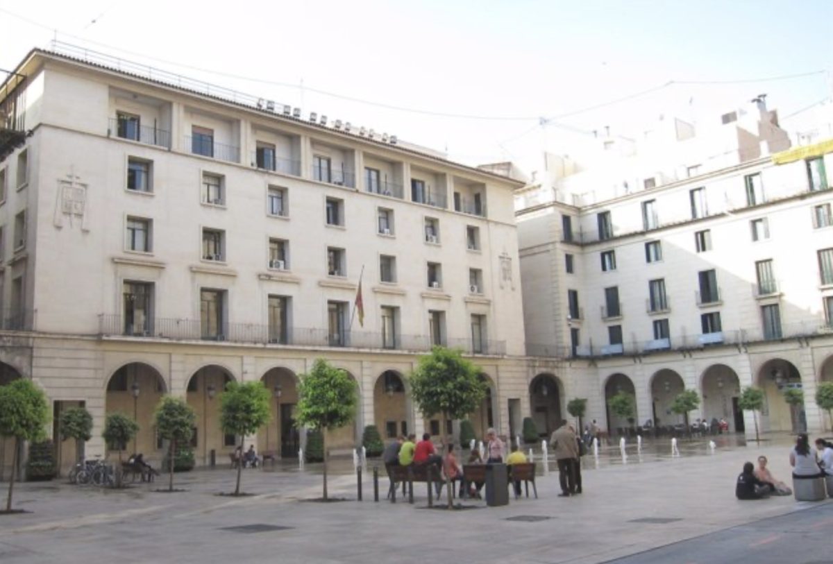 El jurado declara culpable de asesinato a la madre del niño de dos años estrangulado en Elche en 2018 y a su pareja