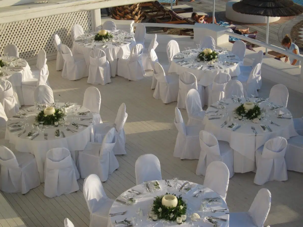 El TSJ de Murcia mantiene el límite máximo de 30 personas en bodas y otras celebraciones