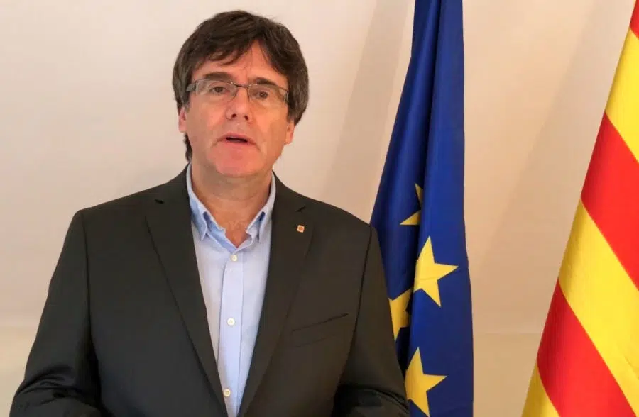 El Parlamento Europeo retira la inmunidad a Puigdemont