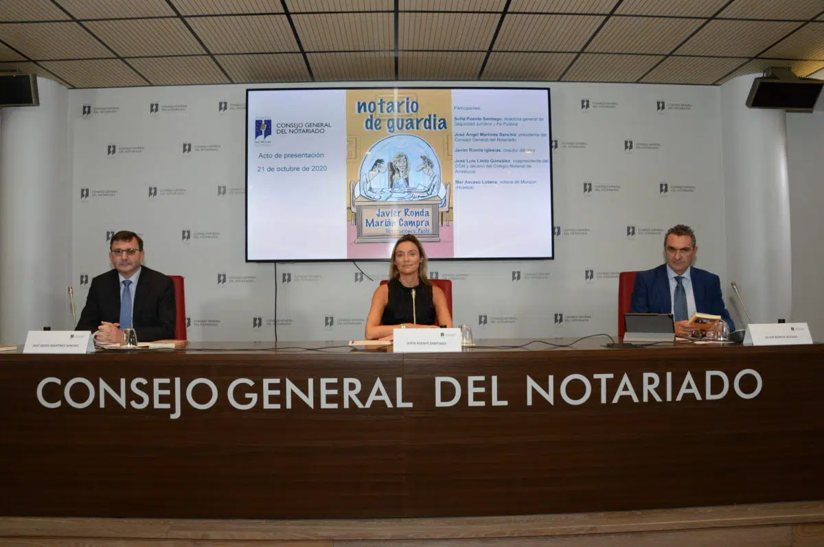 El CGN presenta el libro ‘Notario de Guardia’, una obra que recoge anécdotas sucedidas en las notarías españolas