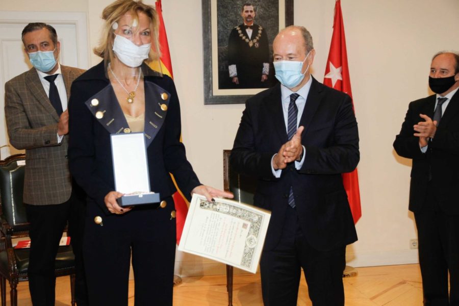 Los magistrados Alejandro Abascal y Yolanda San Pastor, condecorados ...