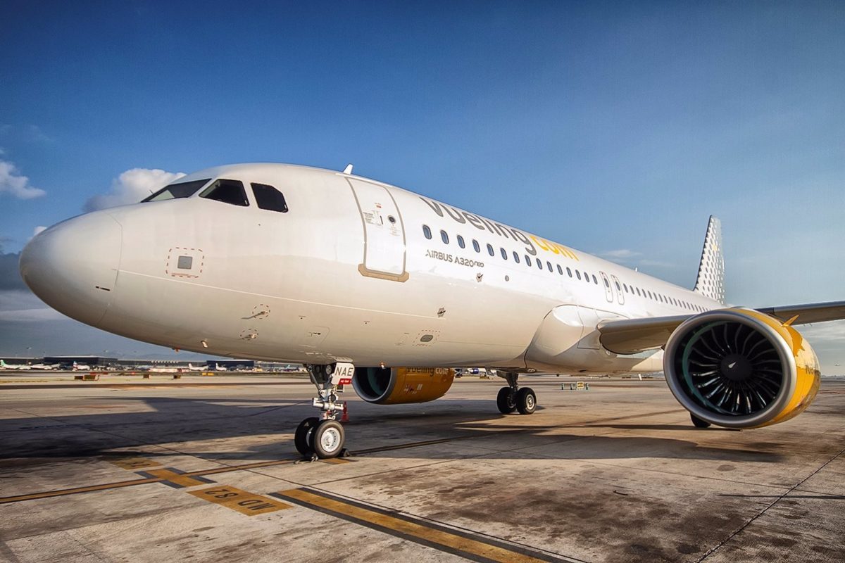 El TS confirma sanción de 5 meses de empleo a un capitán de la Guardia Civil que se pluriempleó como piloto de Vueling