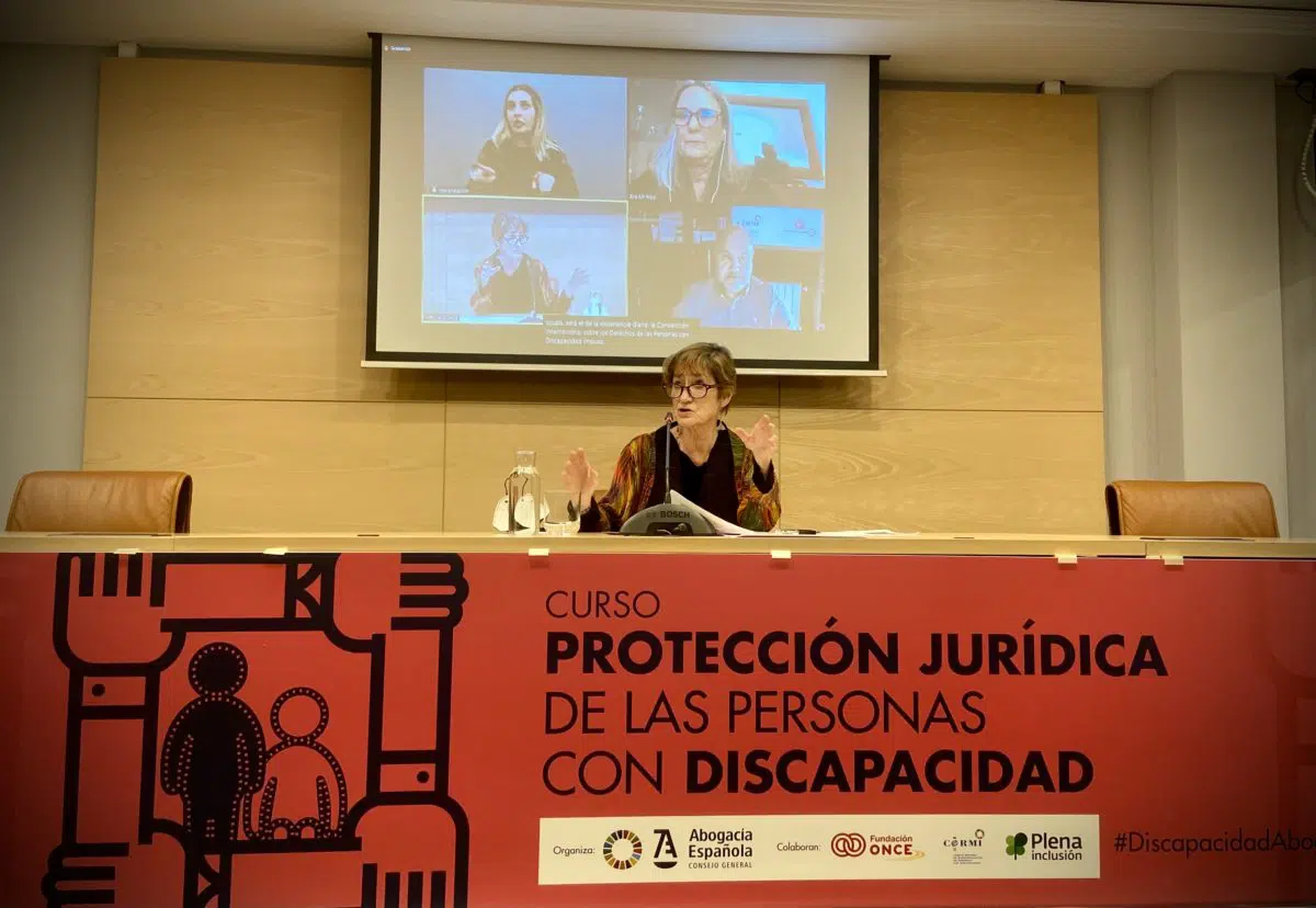 La Abogacía Española forma al turno de oficio en protección jurídica de las personas con discapacidad