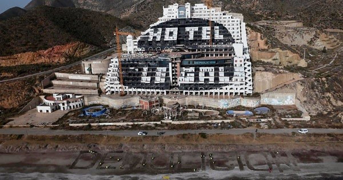 La Audiencia Nacional rechaza que el Estado, la Junta y el Ayuntamiento de Carboneras indemnicen a la promotora del Algarrobico