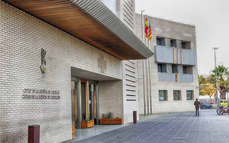 Un juzgado de Castellón encausa a ocho personas por la difusión del bulo del ‘caso Bar España’