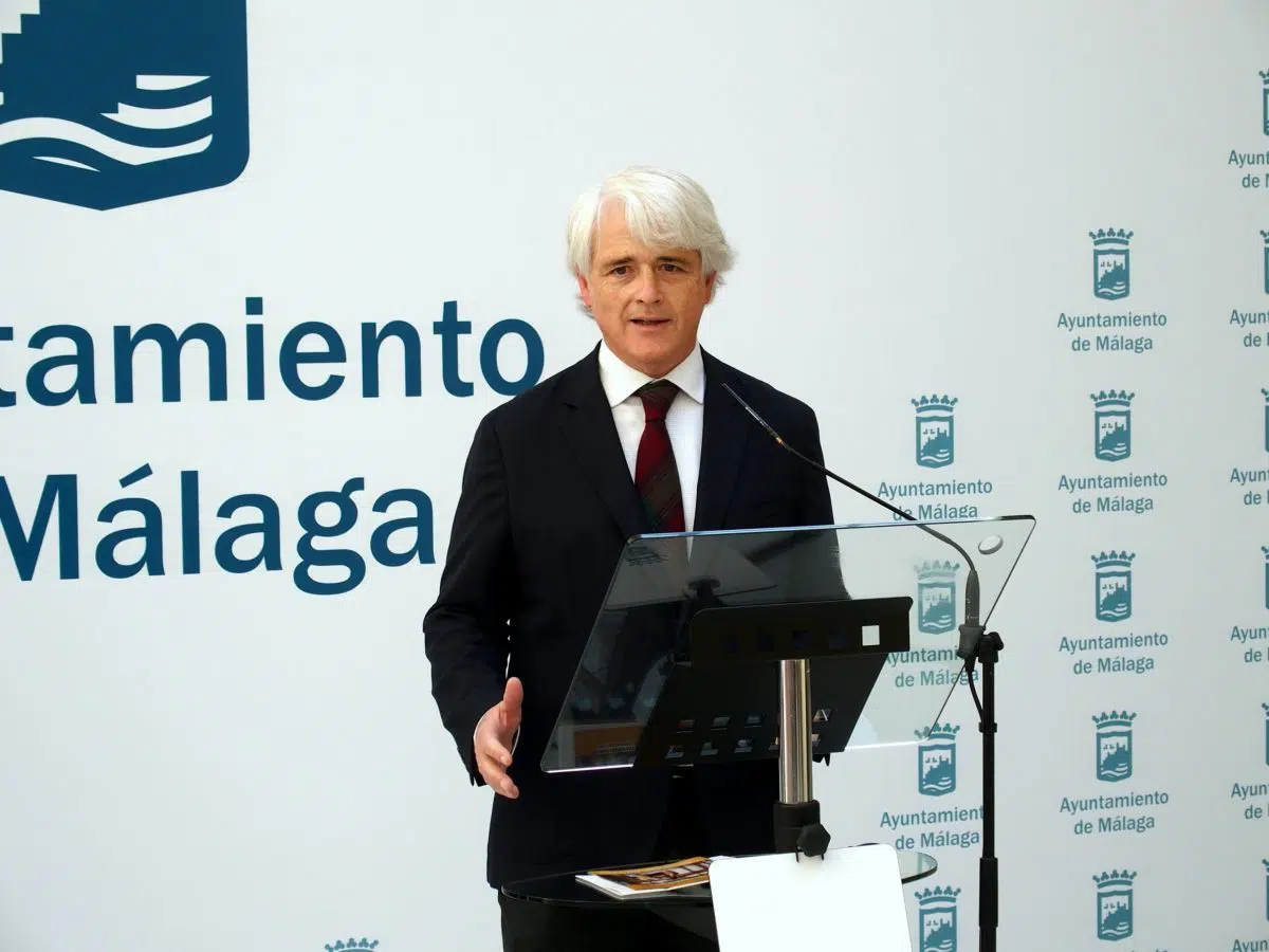 Los propietarios y arrendatarios de locales de negocios en Málaga seguirán contando con el servicio de mediación del Colegio y del Ayuntamiento