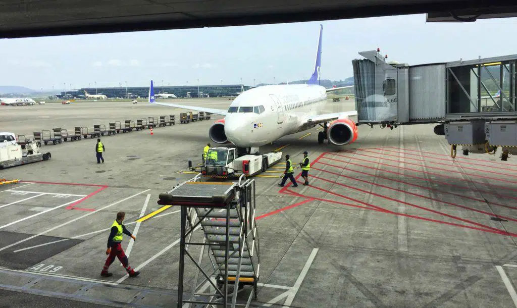 TJUE: La falta de personal de carga de equipajes puede exonerar a la aerolínea de compensar por retrasos