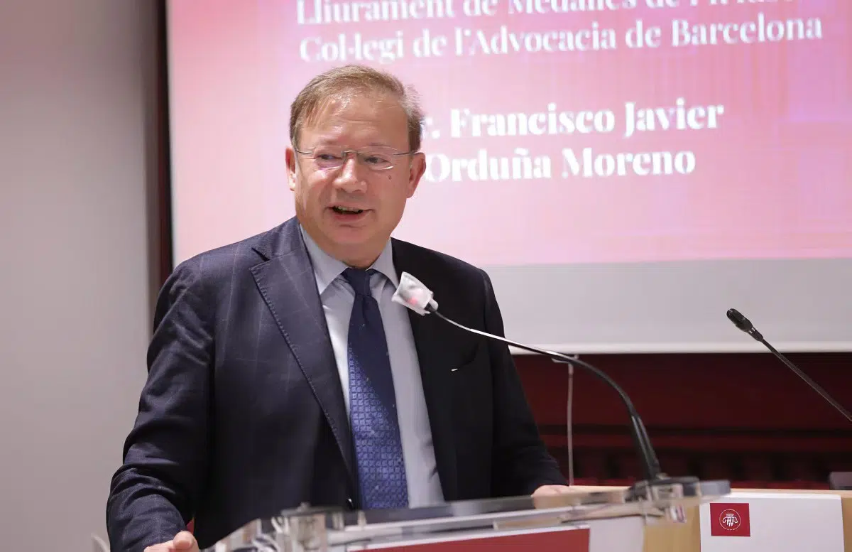 Francisco Javier Orduña, distinguido con la Medalla del Colegio de la Abogacía de Barcelona por su trayectoria profesional