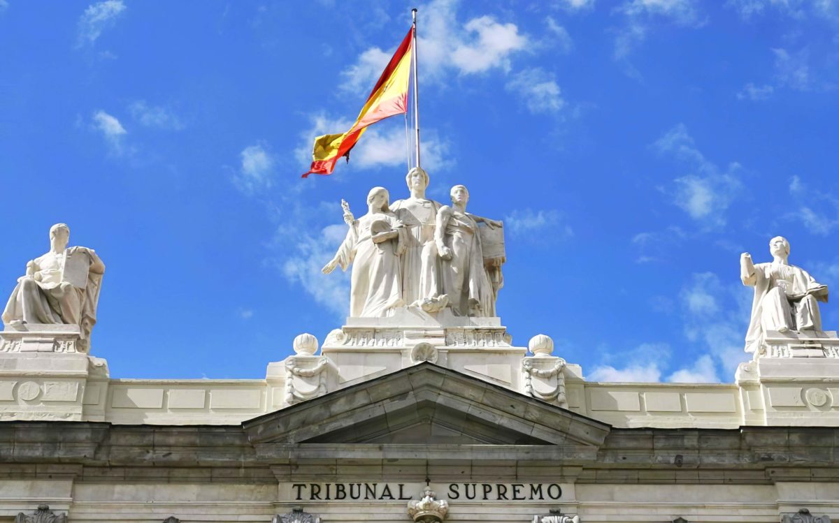 El TS confirma la condena por calumnias de ‘Churruca’, histórico dirigente de IU en Gijón, contra la exgerente del Teatro Jovellanos