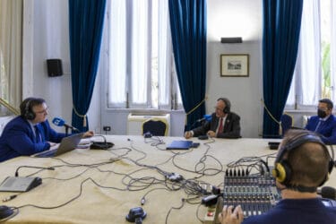 El alcalde de Málaga, Francisco de la Torre Prados y el director de Foro Confilegal Santander Justicia, Carlos Berbell