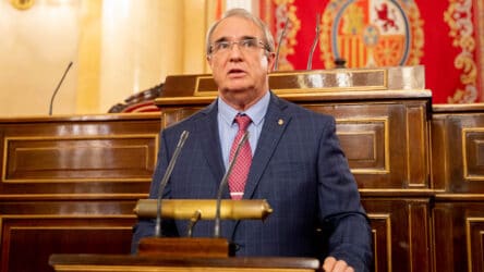 El senador de VOX por Murcia, José Manuel Marín Gascón