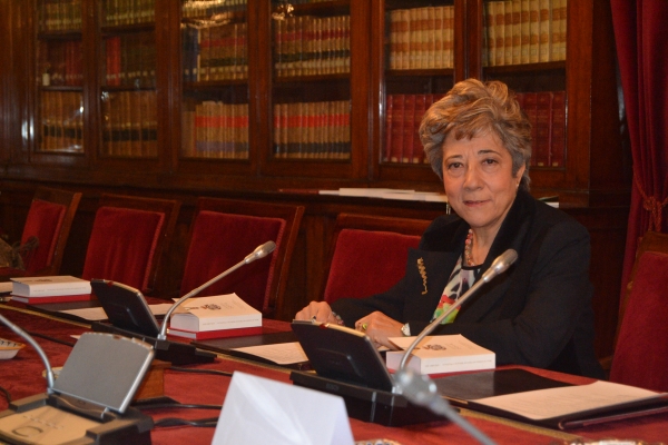 Araceli Mangas Martín, galardonada con el Premio Pelayo para Juristas de Reconocido Prestigio