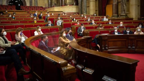 ‘Universitaris per la Convivència’ replica a los partidos catalanes que rechazan la neutralidad ideológica de las universidades