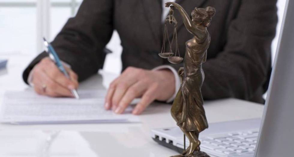 Directores legales como método de contratación: ¿acierto o error?