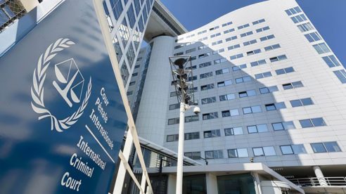 El Gobierno remite a las Cortes la reforma de la Corte Penal Internacional que elimina la cláusula de inmunidad para crímenes de guerra