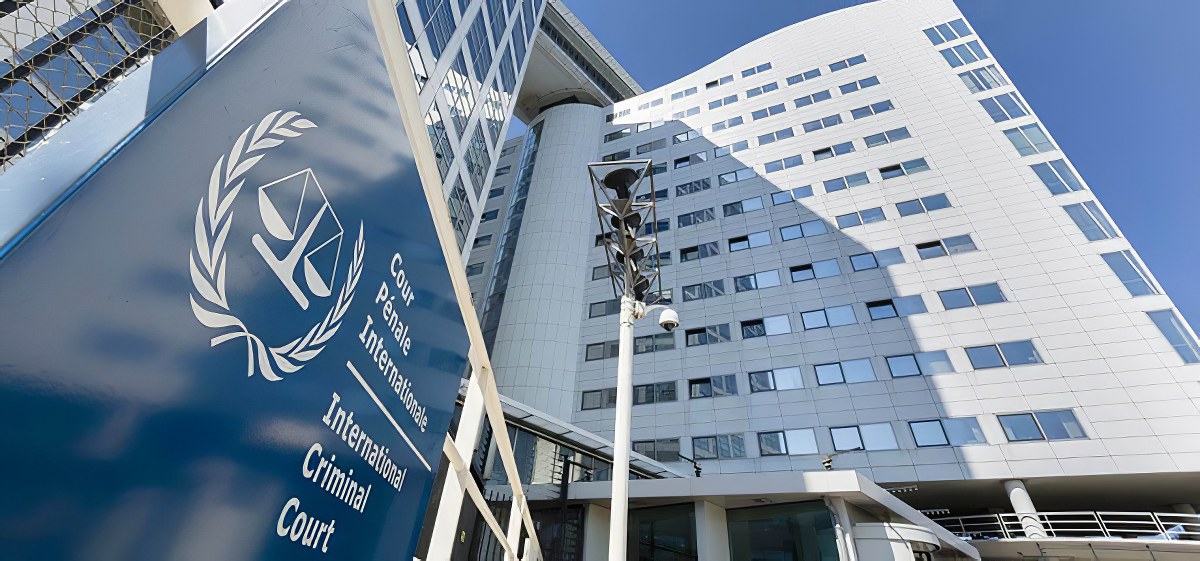 El Gobierno remite a las Cortes la reforma de la Corte Penal Internacional que elimina la cláusula de inmunidad para crímenes de guerra