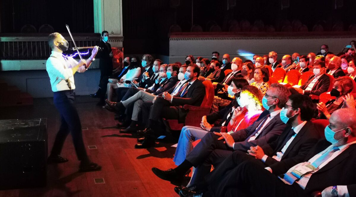 Los registradores no son gente aburrida: la apertura de su Congreso, una muestra de creatividad