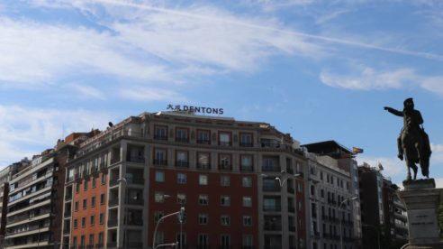 Dentons España se queda sin su equipo original tras las salidas de Buxeda y Lasa