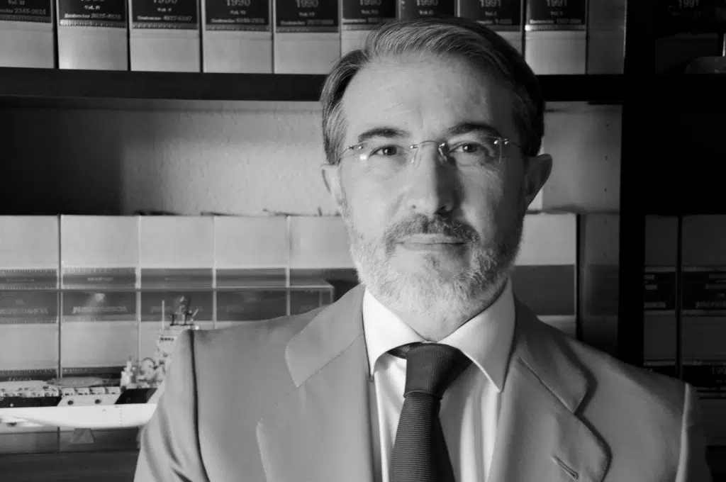 Jesús Casas, abogado: «Los operadores económicos demandan juristas que conozcan sus necesidades y estén actualizados»