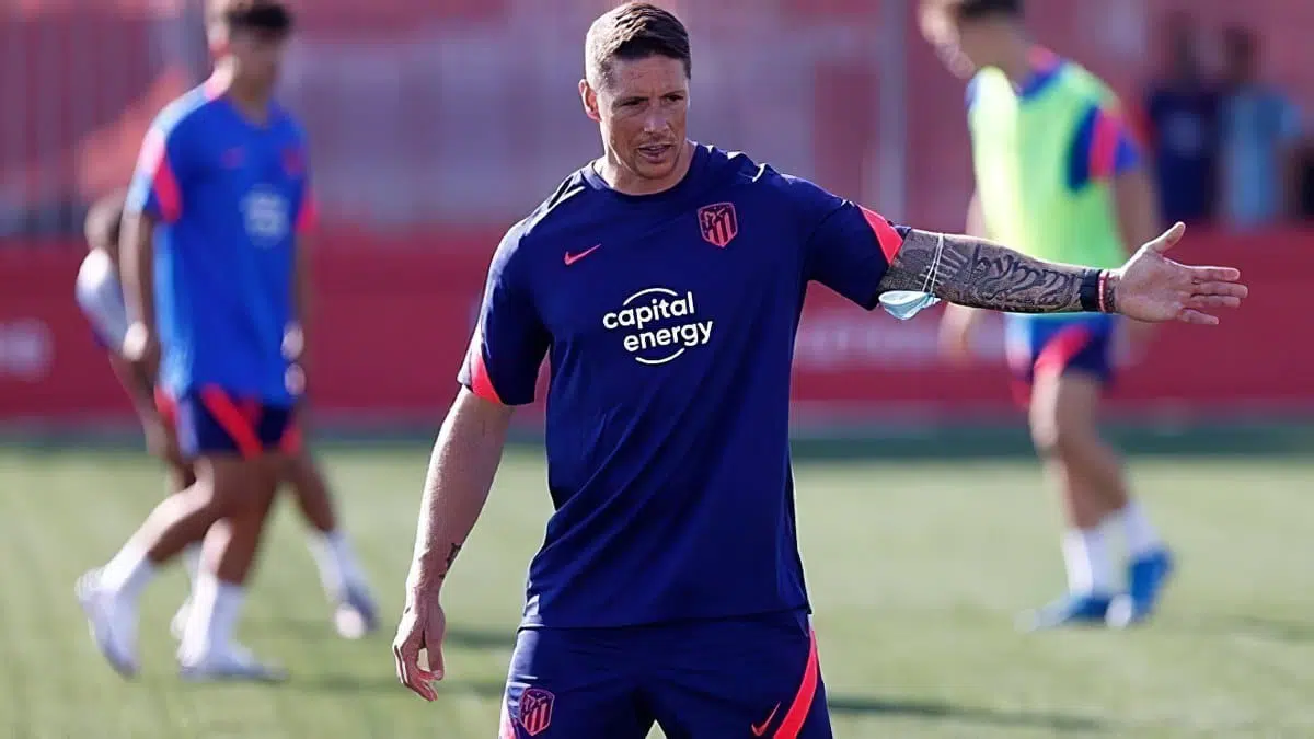 Miguel Ángel Galán denuncia a Fernando Torres por entrenar al Atlético de Madrid juvenil sin tener la titulación exigida