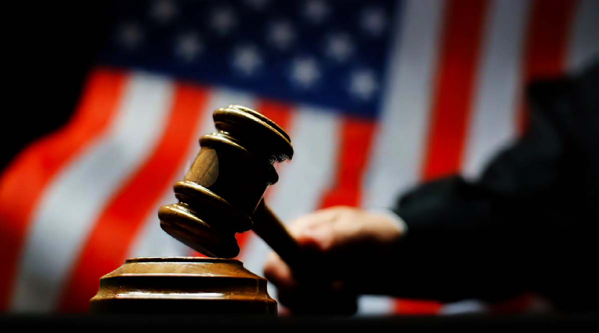 131 jueces federales estadounidenses infringieron la ley al juzgar casos de empresas en las que eran accionistas