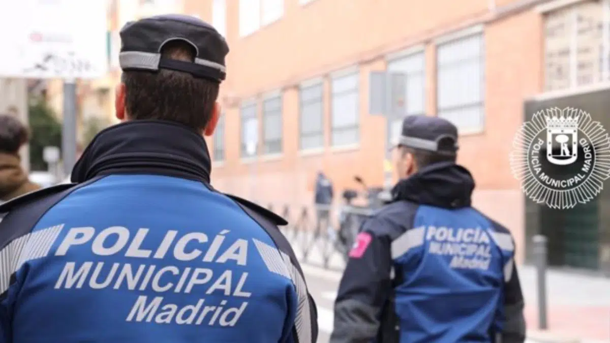 Condenado un periodista a una multa de 2.100 euros por acusar a la Policía en Twitter de asesinar a un mantero en Lavapiés